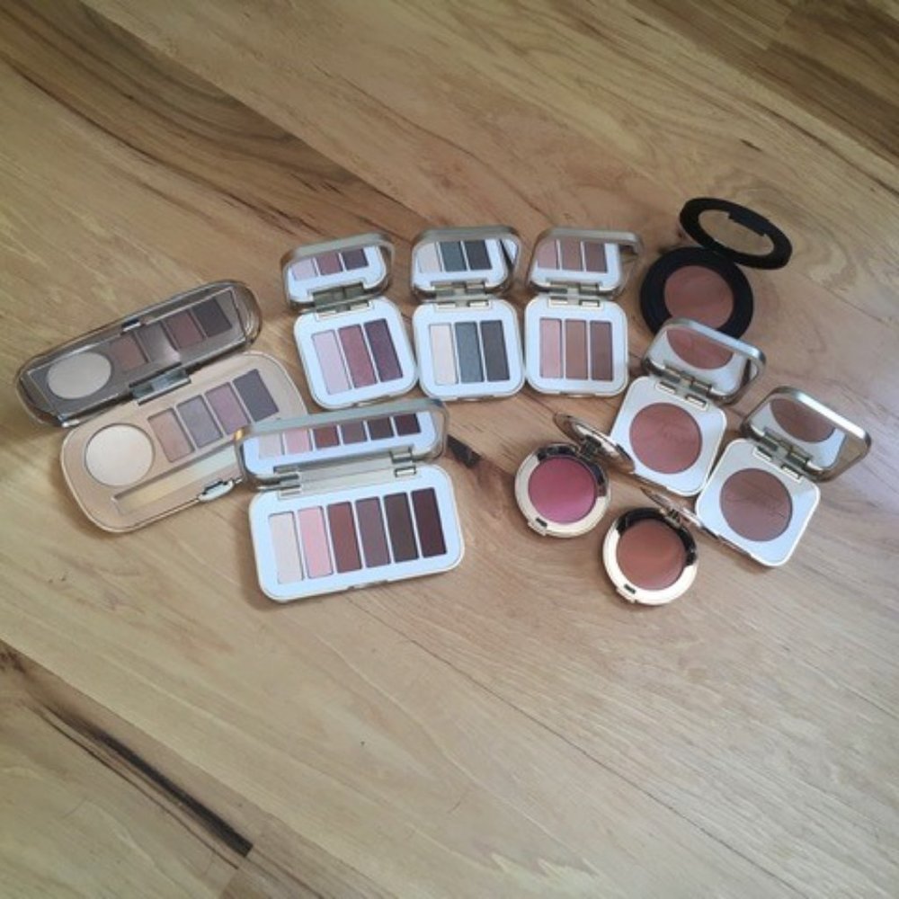 Bundle of Jane Iredale Eyeshadows & Blushes + Bare Minerals blush